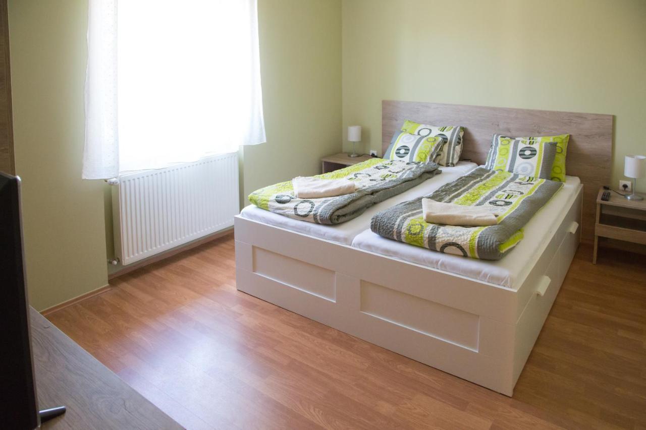 Levendula Apartmanhaz Hajdúszoboszló 外观 照片