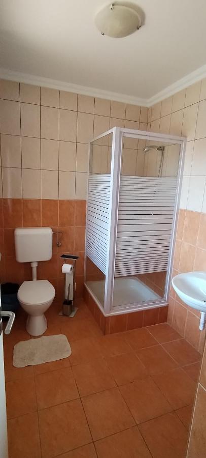 Levendula Apartmanhaz Hajdúszoboszló 外观 照片