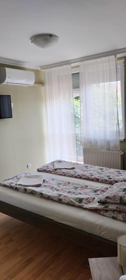 Levendula Apartmanhaz Hajdúszoboszló 外观 照片