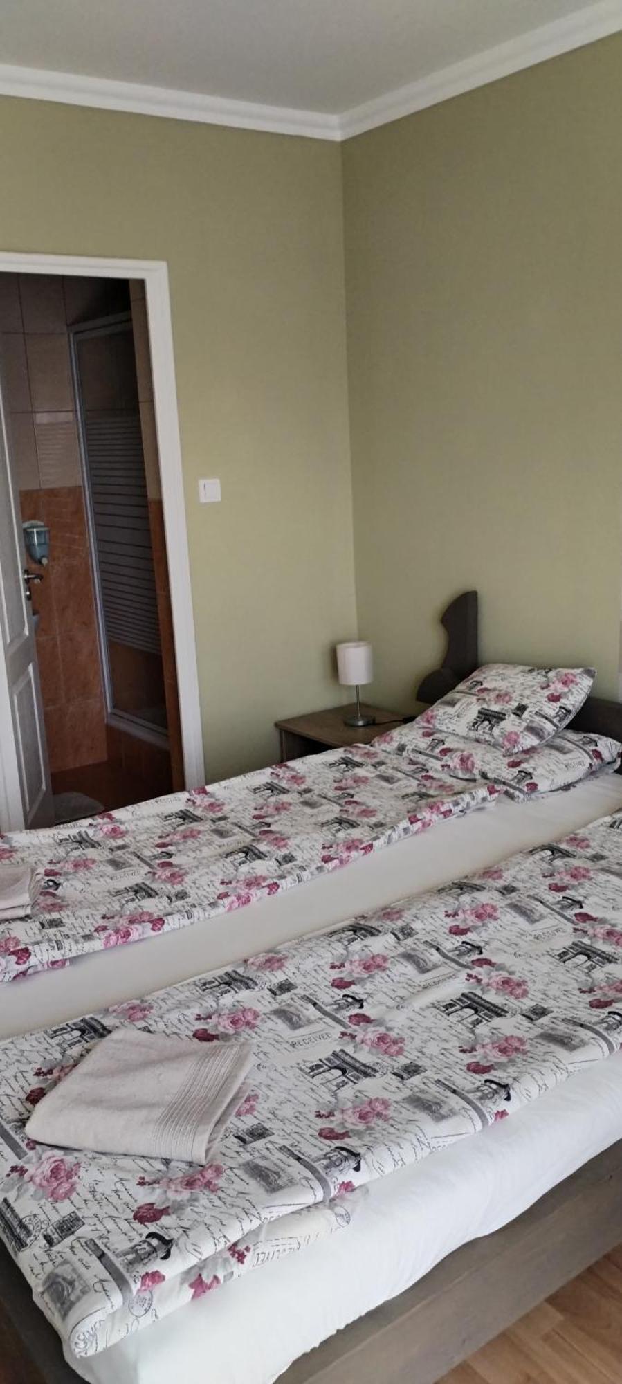 Levendula Apartmanhaz Hajdúszoboszló 外观 照片
