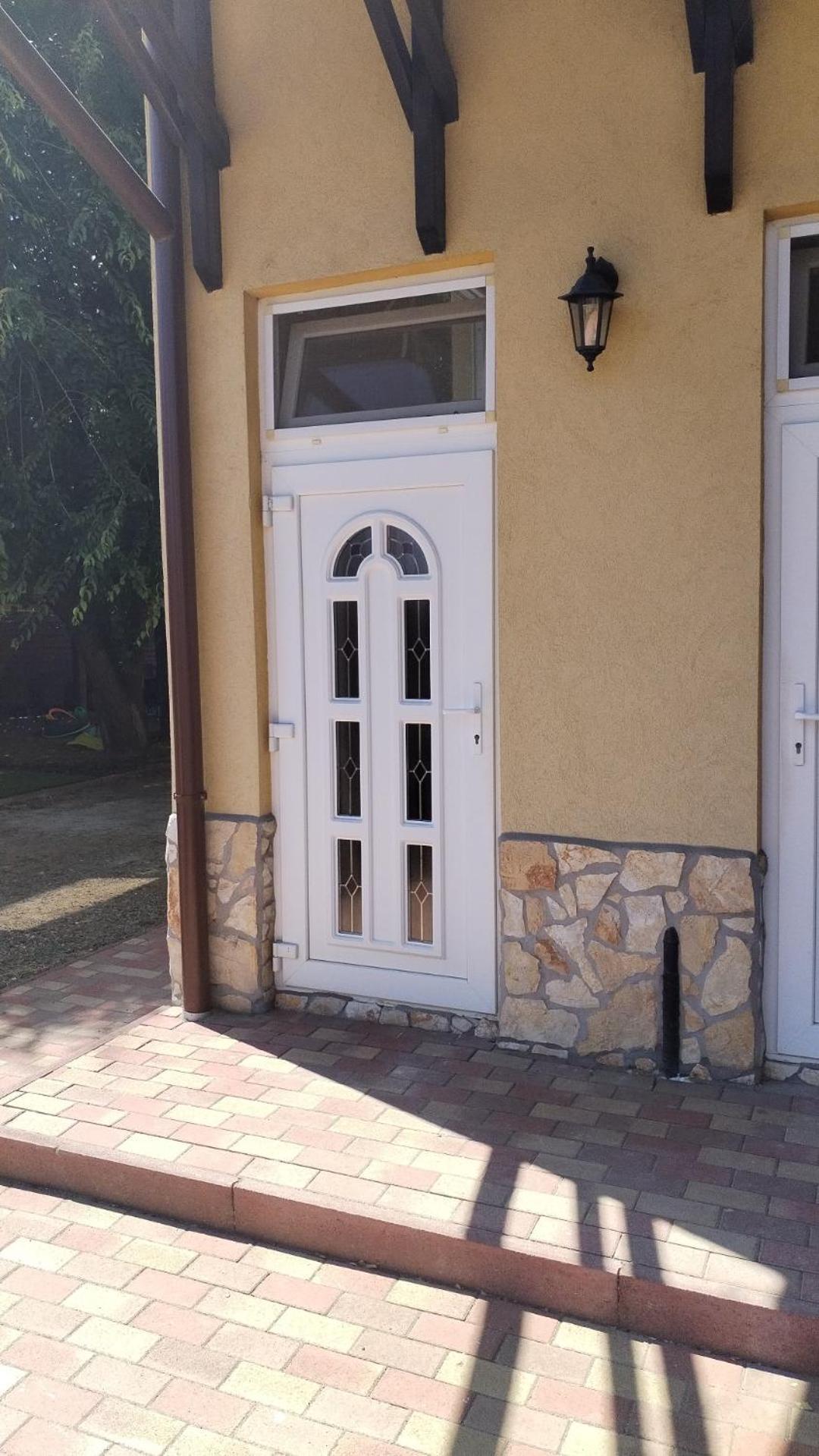 Levendula Apartmanhaz Hajdúszoboszló 外观 照片